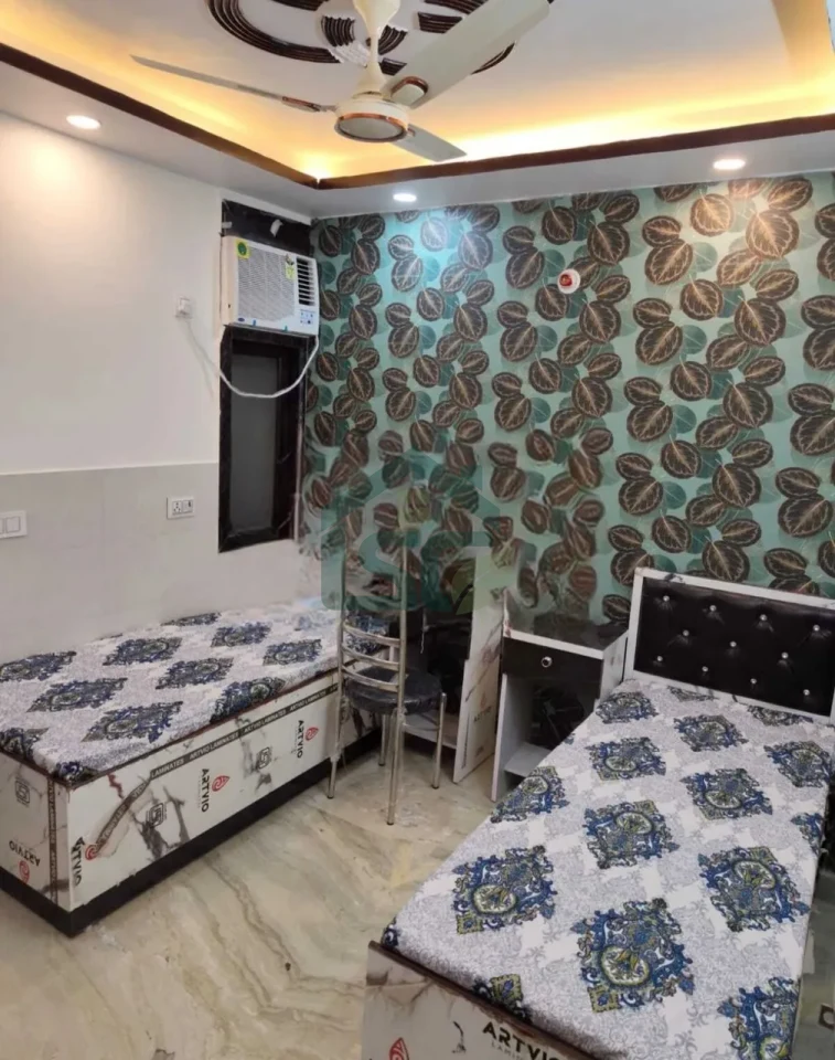 Photo 4 of Stay Girl PG, Shakarpur, Delhi