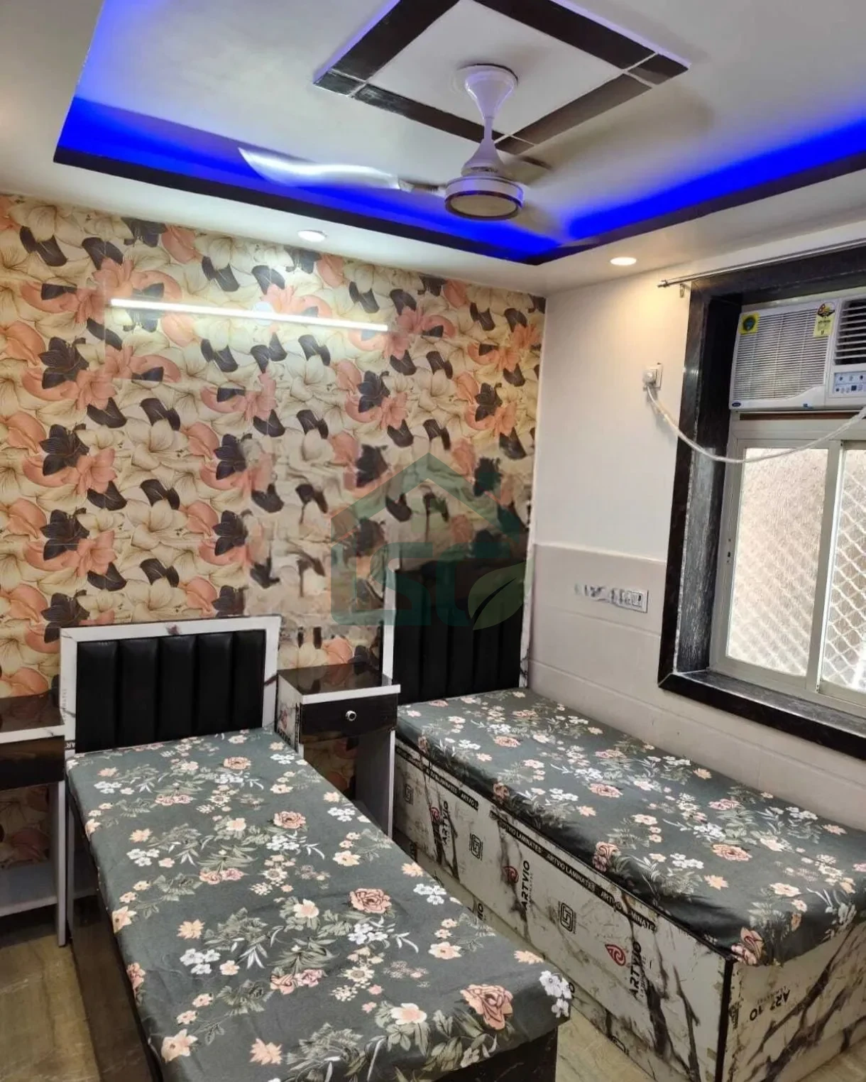 Photo 2 of Stay Girl PG, Shakarpur, Delhi