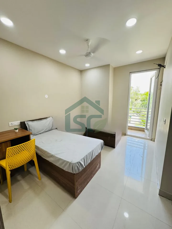 Aggarwal living premium boys PG in Kamla Nagar, Delhi — property photo 4