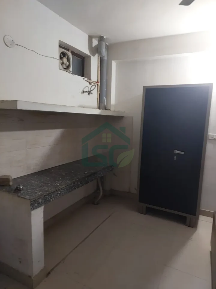 Geeta Room For Rent in Sector 86, Gurugram — property photo 4