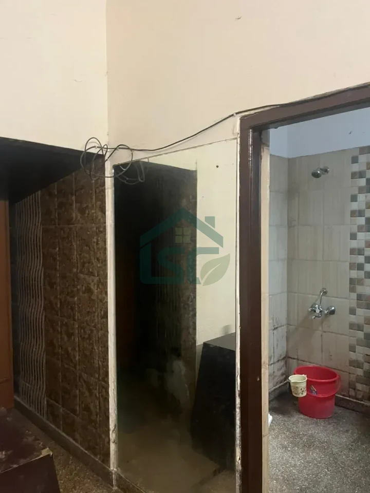 Unique co hed in DLF Phase 1, Gurugram — property photo 4