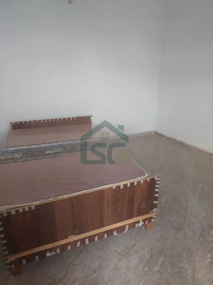 Rajesh Room For Rent in Sector 93, Gurugram — property photo 1
