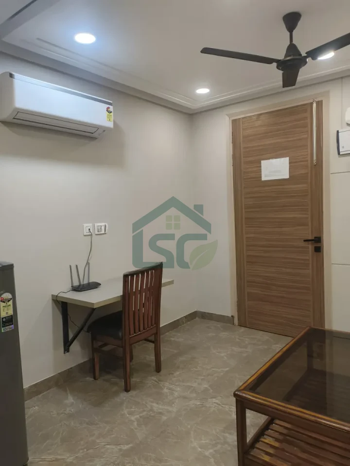 Suresh Room For Rent in Imt Manesar, Gurugram — property photo 5