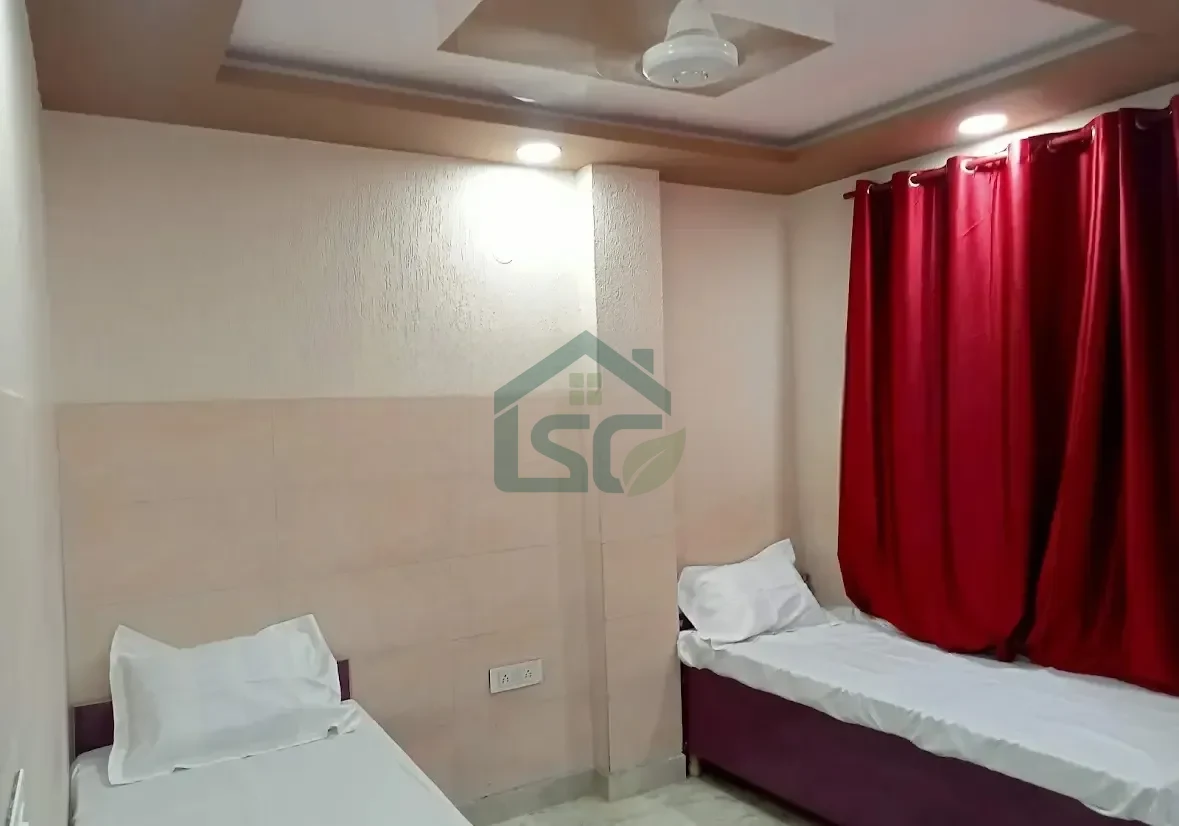 Grand New Girls PG in Laxmi Nagar, Delhi — property photo 1