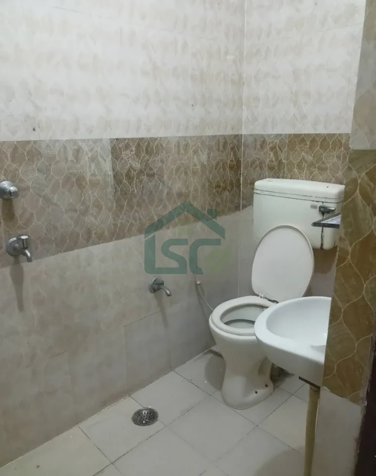 Photo 3 of Daljit PG, Sector 15, Chandigarh