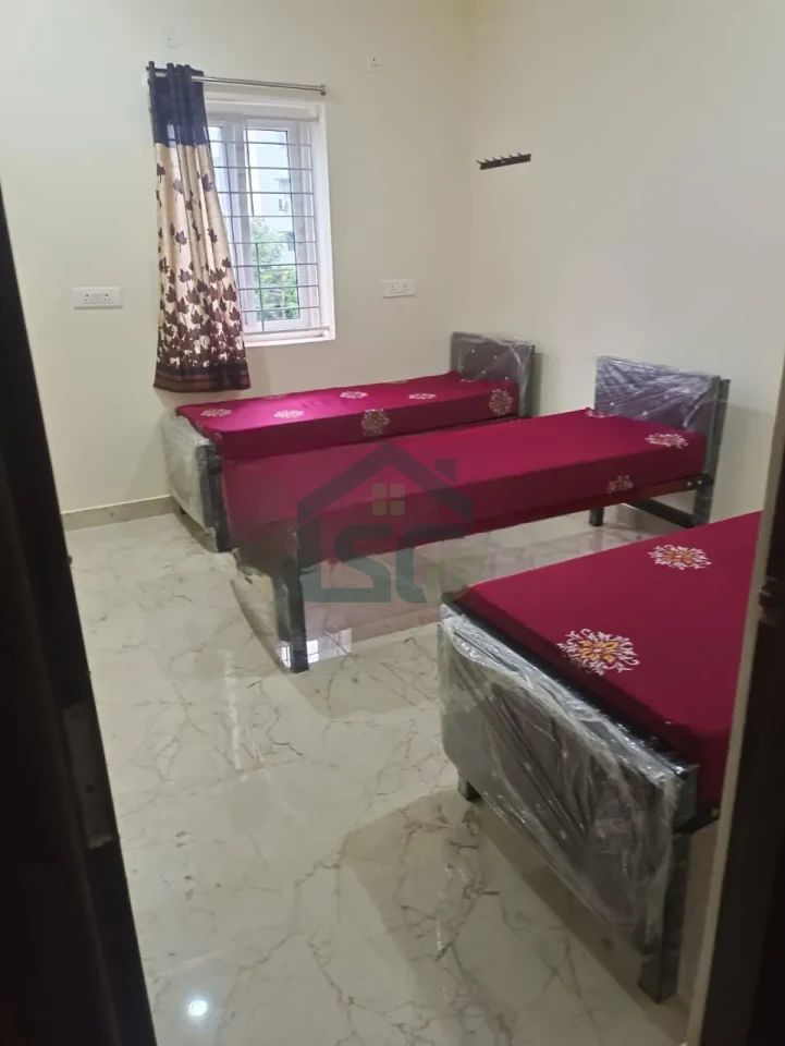 At Vns Deluxe PG For Men, Gachibowli, Hyderabad
