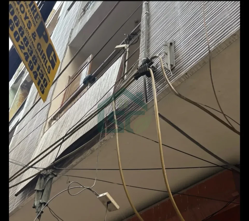 Shri Balaji Boys PG in Shakarpur, Delhi — property photo 4