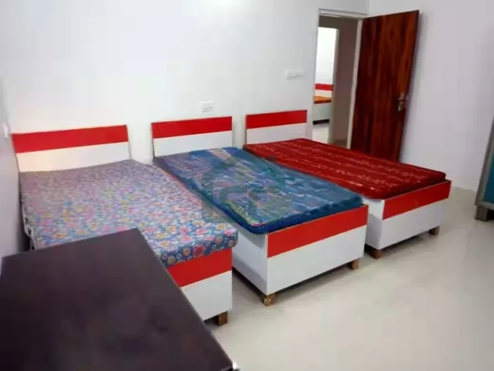 At Anm Hostels, Opp.BBD police chowki., Lucknow