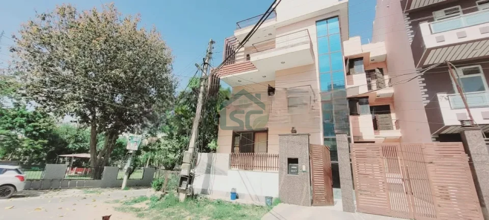 The core girl PG in Sector 44, Gurugram — property photo 2