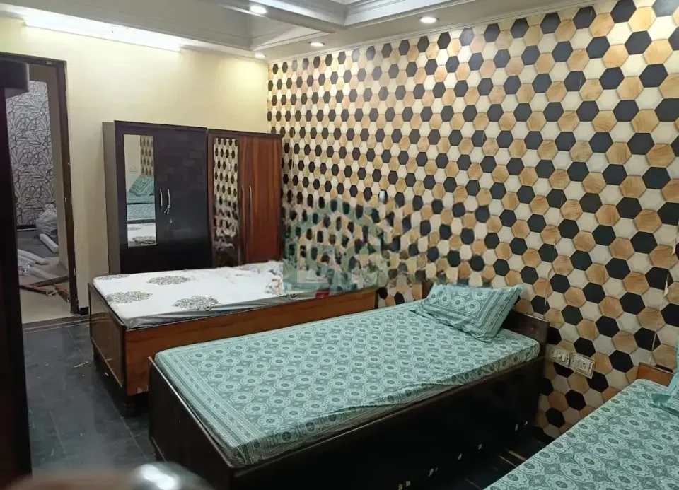 Guru PG in Ashok Vihar, Delhi — property photo 1