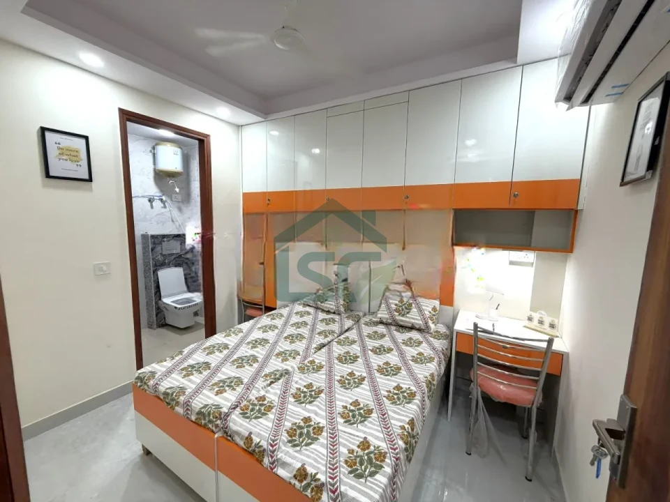 Photo 2 of Yash Comfy PG For Boys, 130 D1, Near Chota Gurudwara Road, Gautam Nagar, New Delhi, Delhi, Delhi