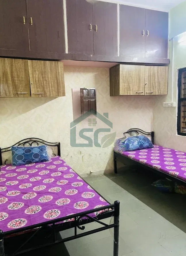 At Roomiestay Boys Hostel, Rau, Indore