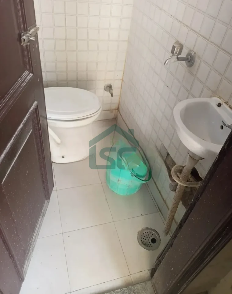 Katra PG House in Kalkaji, Delhi — property photo 4