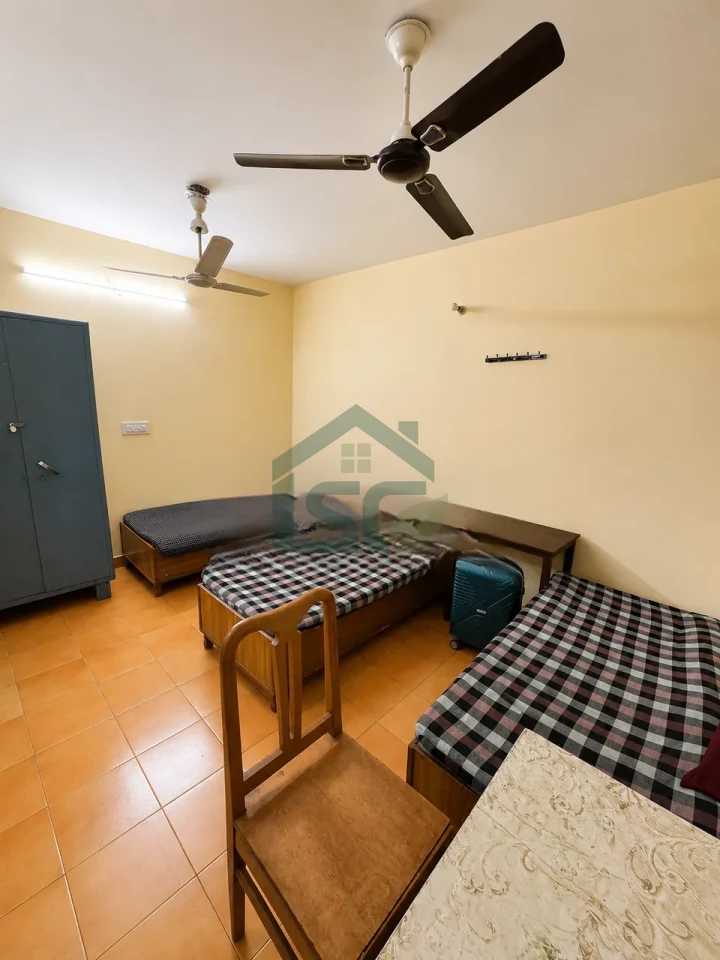 Photo 5 of Aroras Abode South Ex For Girls & Boys (Separate PGs), South Extension I, New Delhi