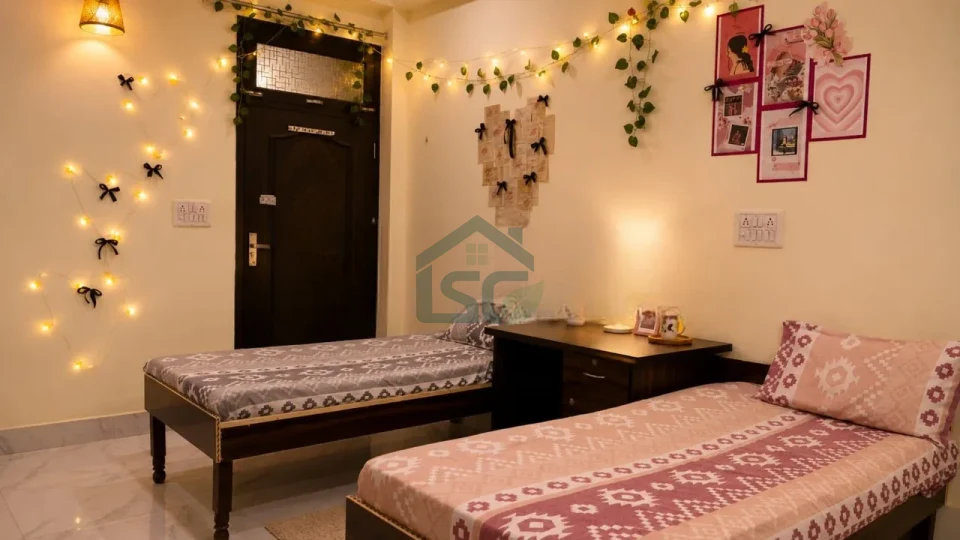 At Puja Girls PG, Malviya Nagar, Delhi