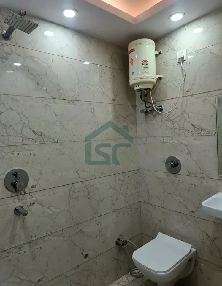 Seems PG For Girls in Punjabi Bagh, Delhi — property photo 4