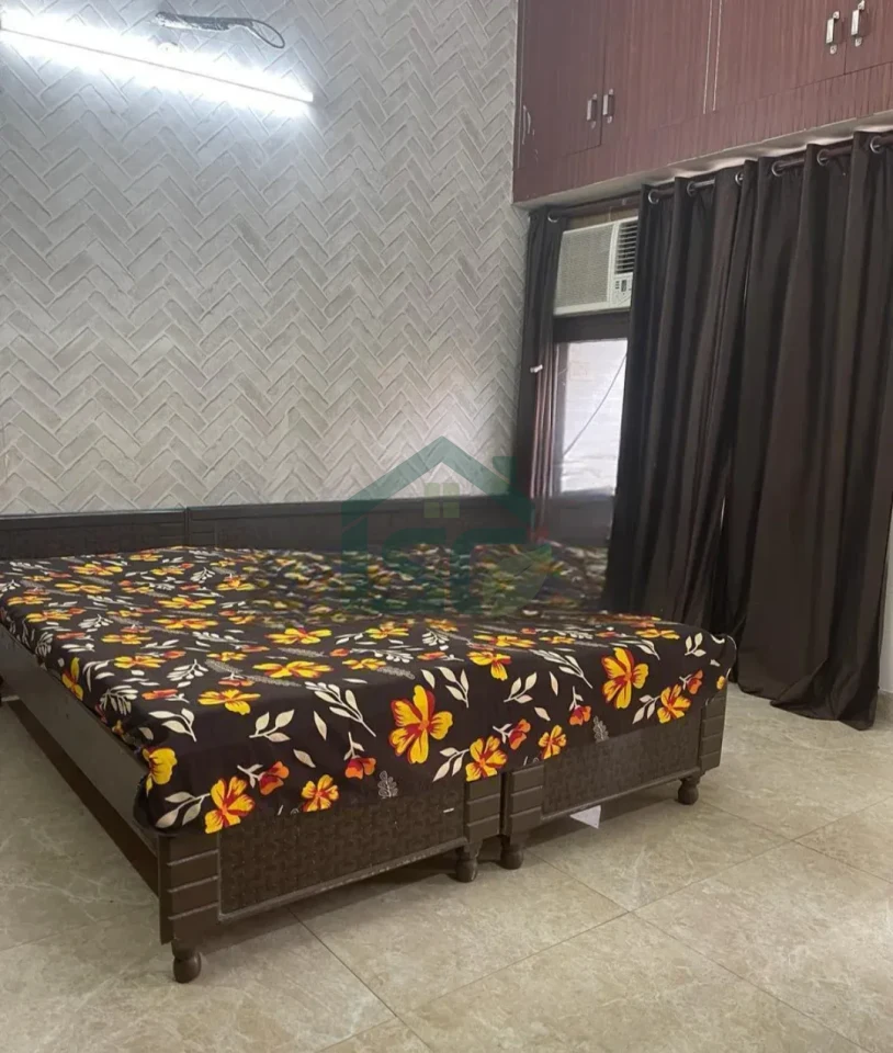 At Kapoor'S Hostel, Sector 21, Chandigarh