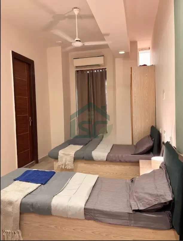 Uniliv Elm - Girls PG in Kailash Colony in Greater Kailash, Delhi — property photo 2