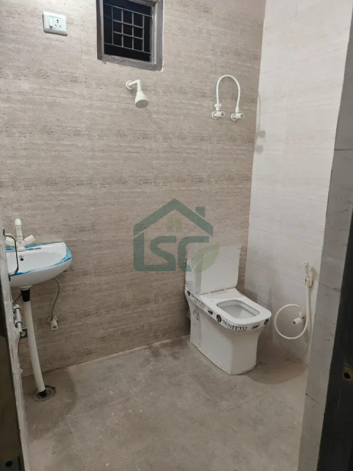 Shri Krishna PG for Boys and Girls in Sector 35, Noida — property photo 3