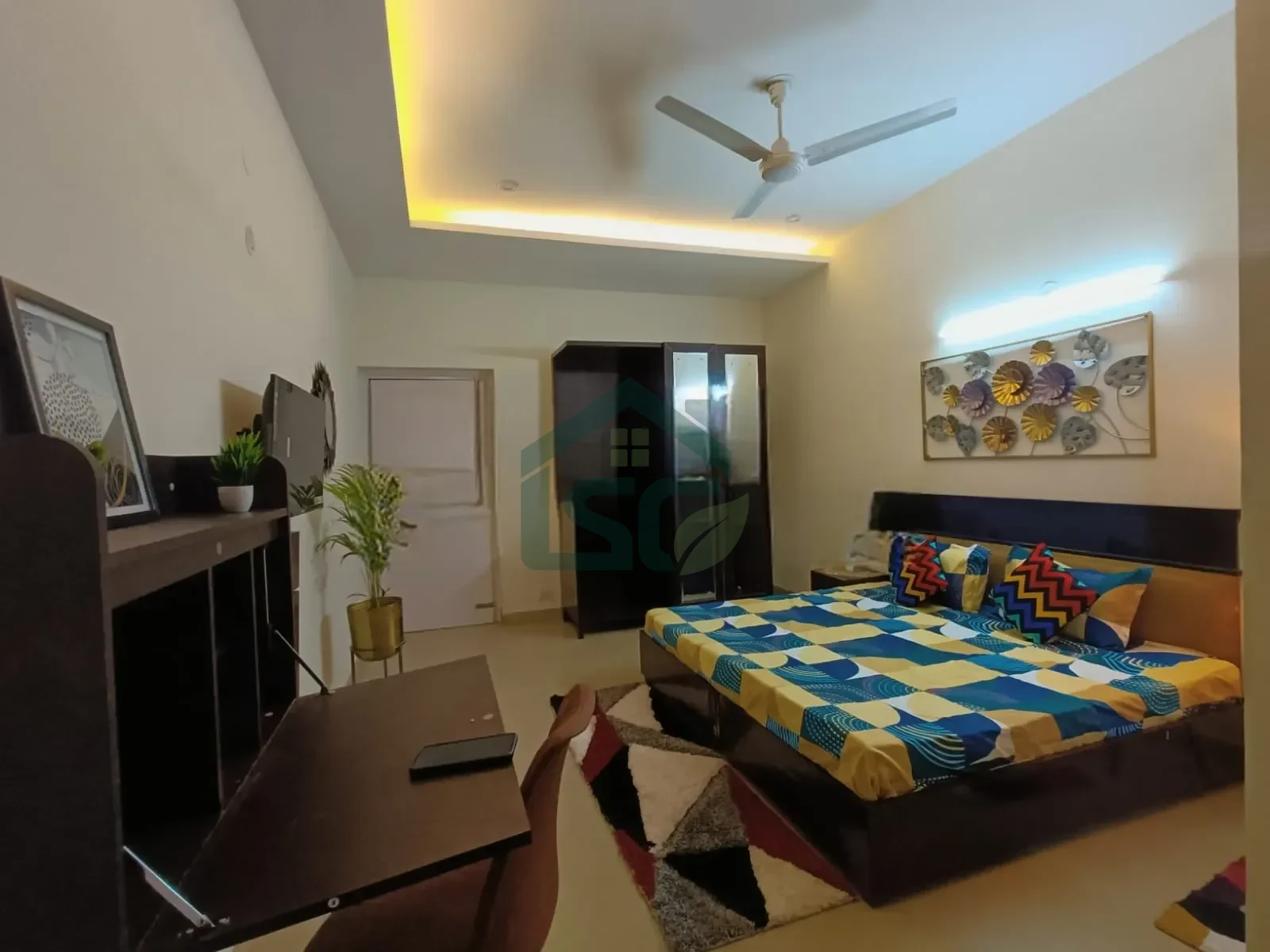 Studioz2let in Sector 52, Gurugram — property photo 1