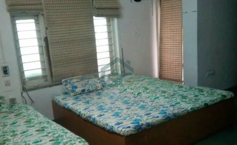 Photo 3 of Shreekunj Paying Guest, Ambawadi, Ahmedabad