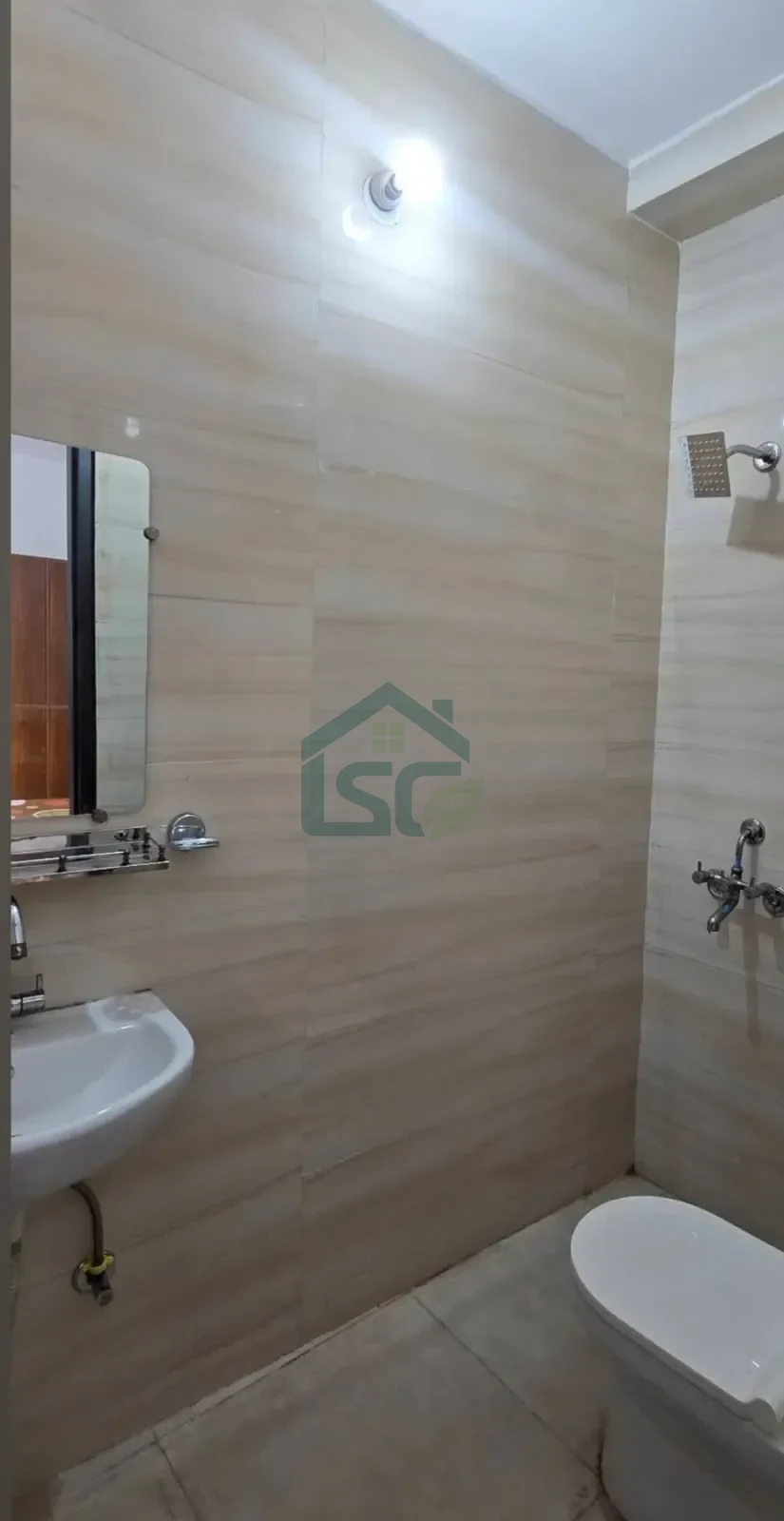 Sweet Villa- Luxury PG in New Ashok Nagar, Delhi — property photo 1