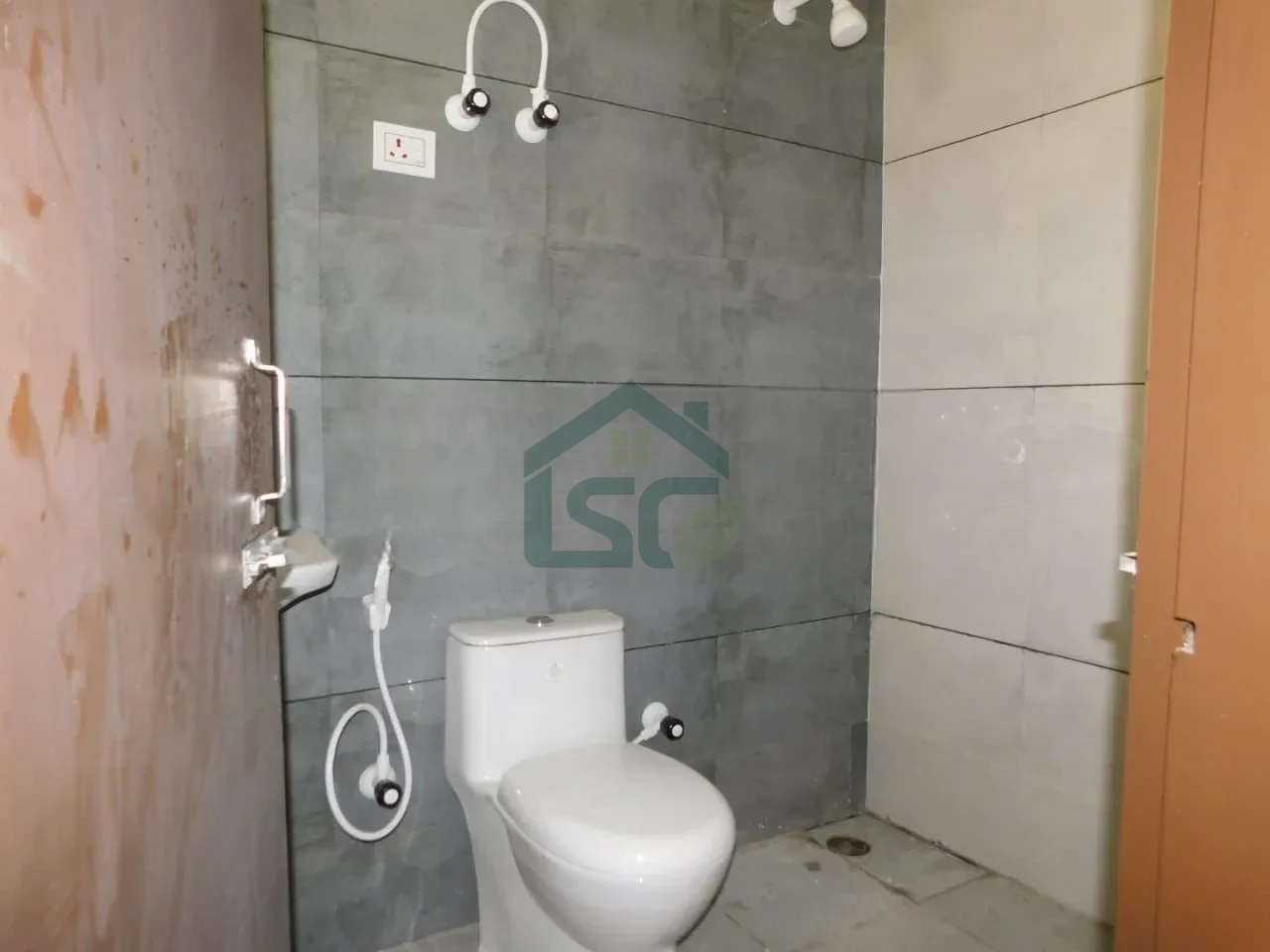 At Oh My Place, Sector 58, Noida