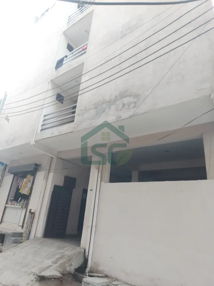 Mukesh Room For Rent in Sector 86, Gurugram — property photo 4