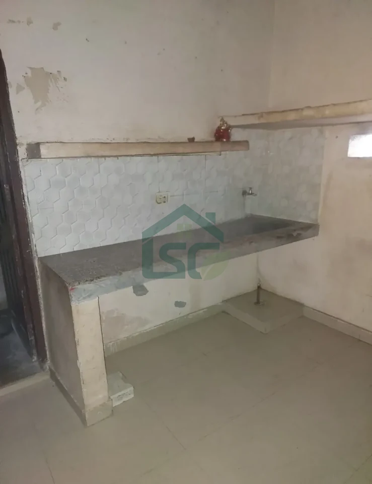 Mukesh Room For Rent in Sector 86, Gurugram — property photo 1