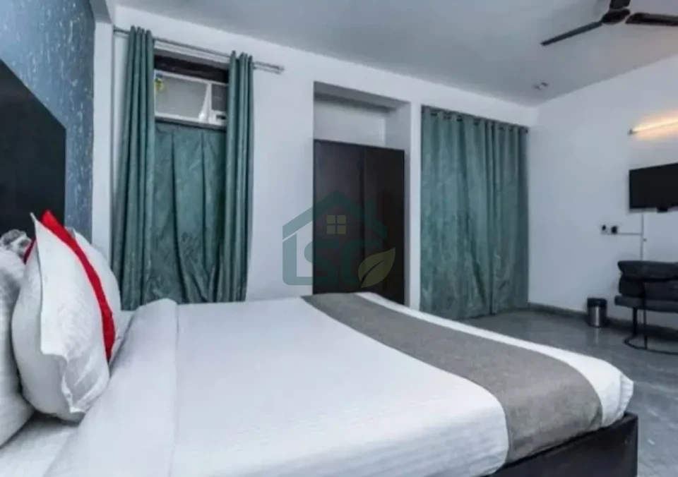 Rainbow girls PG in Sector 62, Noida — property photo 3