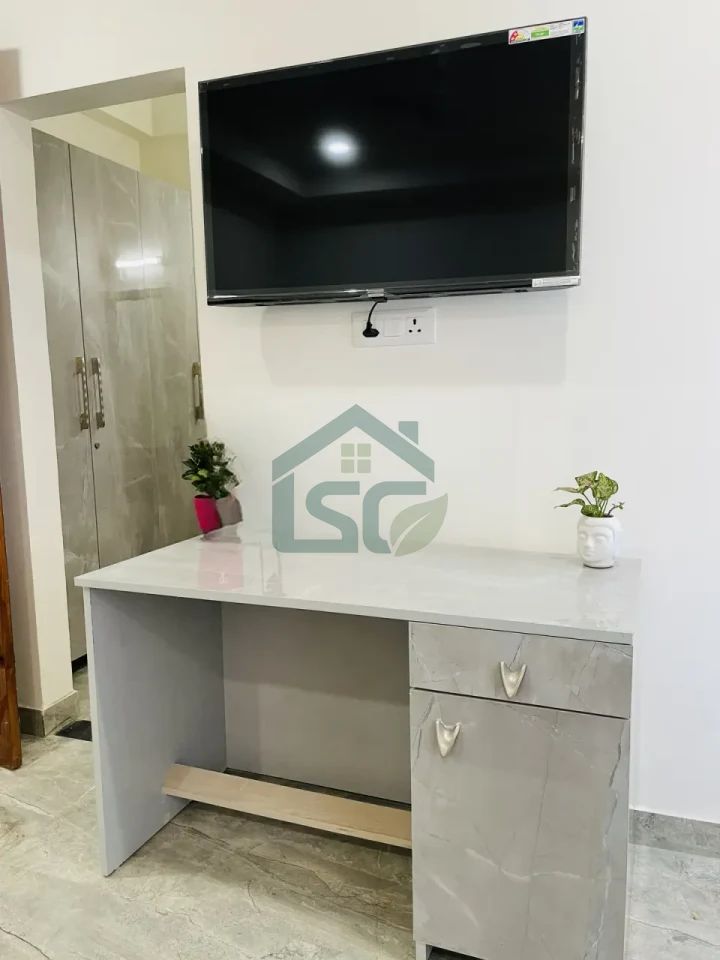 Amrit residency in Sector 23, Gurugram — property photo 2