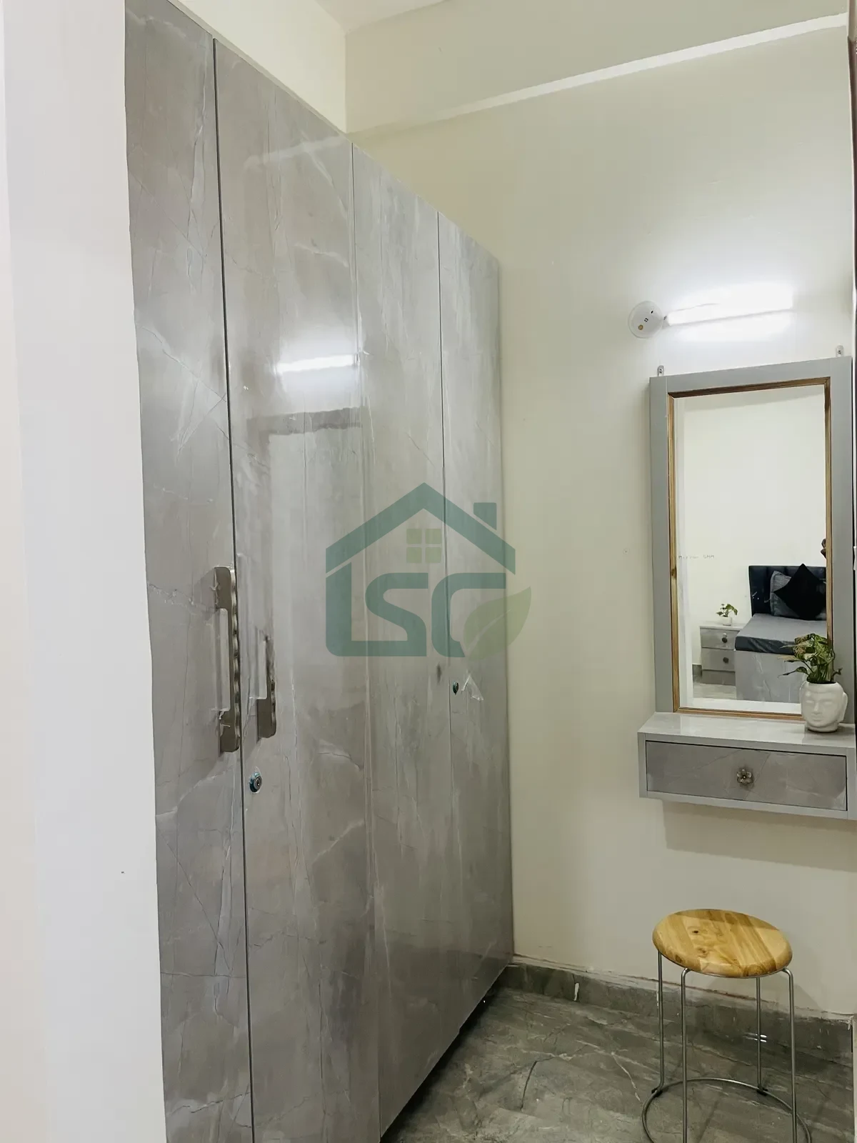 Amrit residency in Sector 23, Gurugram — property photo 1
