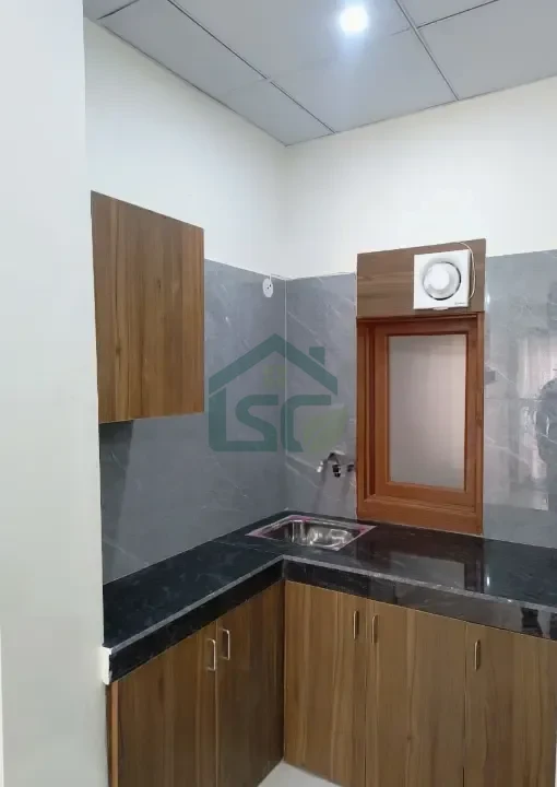 Royal in home stay in Sector 128, Noida — property photo 4