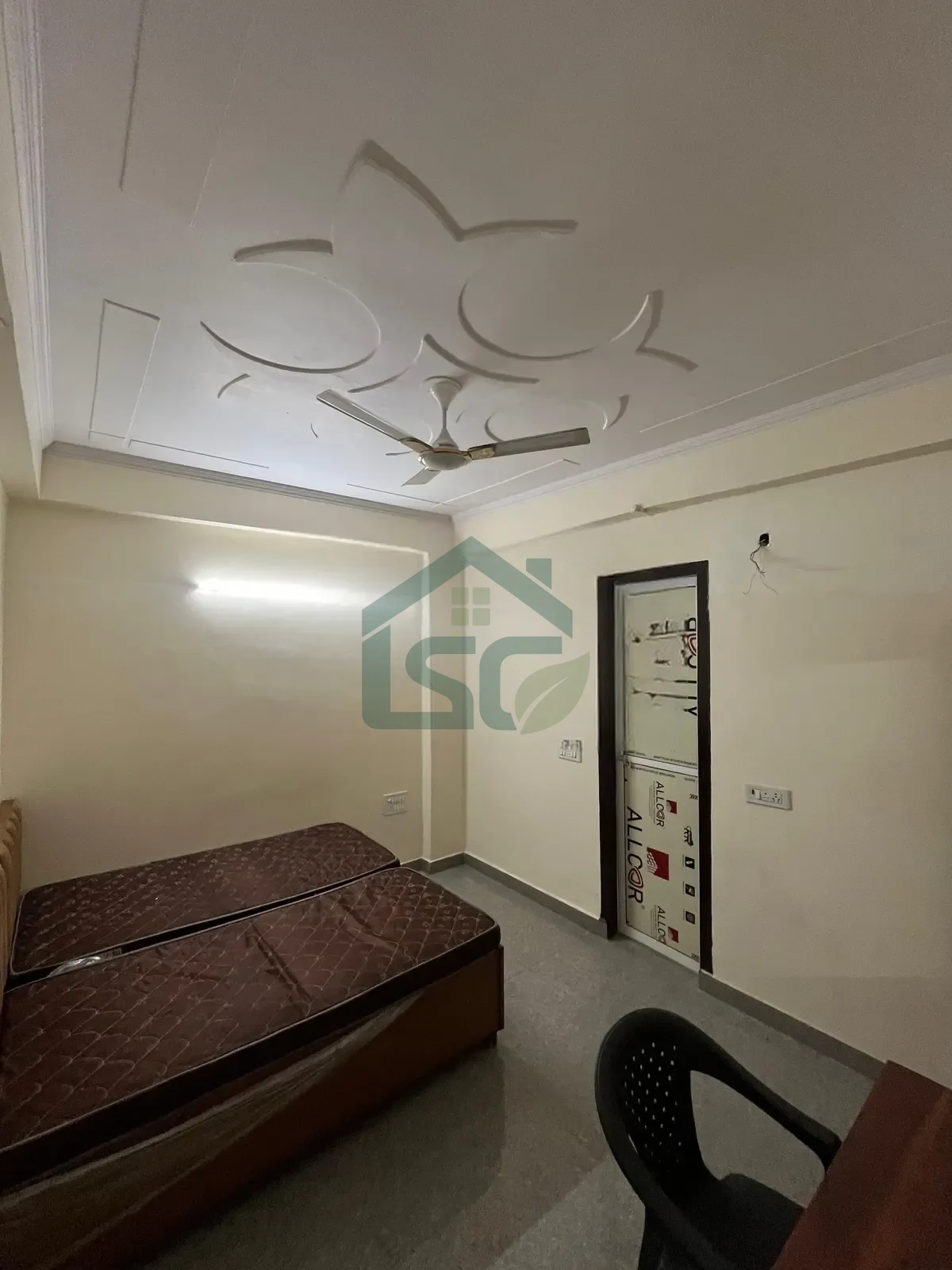 FLY PG Elite in Sector 122, Noida — property photo 1