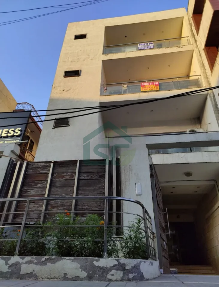 Srishti in Sector 14, Gurugram — property photo 3