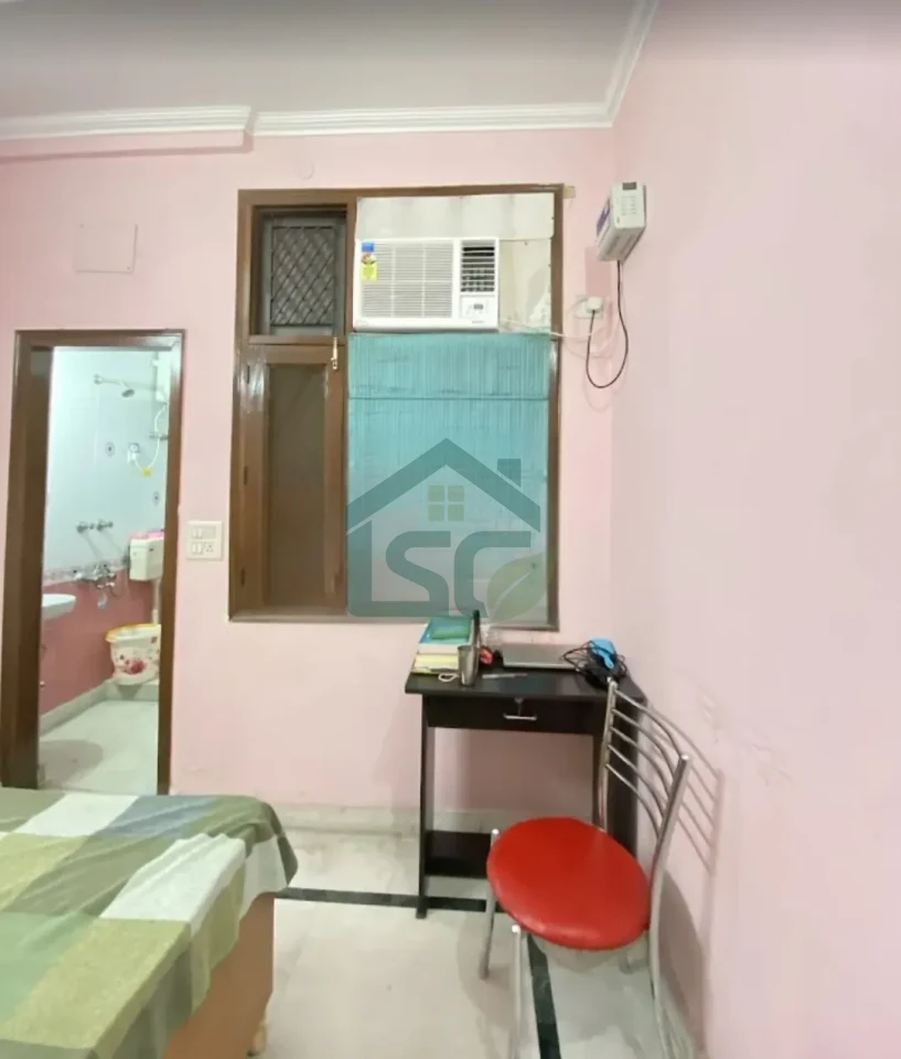 Laxmi’s PG in Punjabi Bagh, Delhi — property photo 1