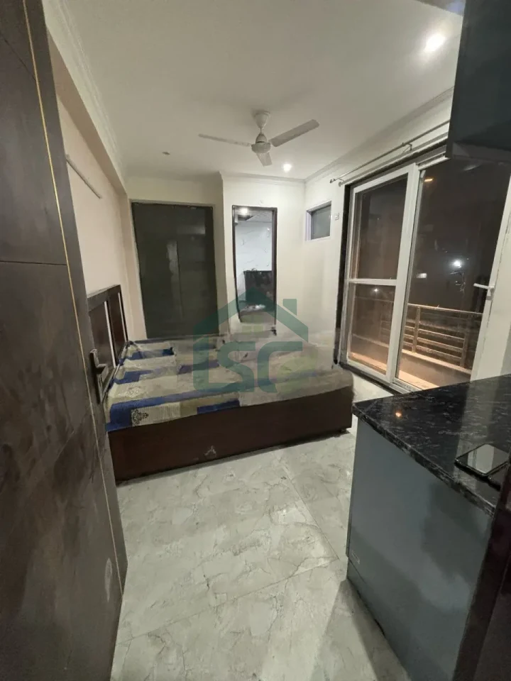 Permanent Roomates Co-Head PG & RK in Sector 34, Gurugram — property photo 1