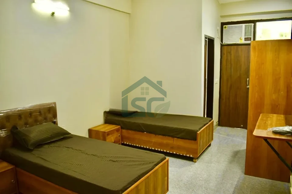 Found PG in Sector 38, Gurugram — property photo 2