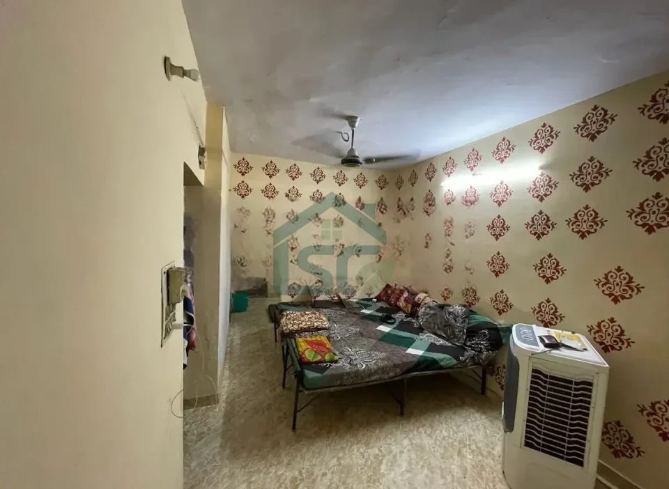 Shri Ji PG Service in Pitampura, Delhi — property photo 5