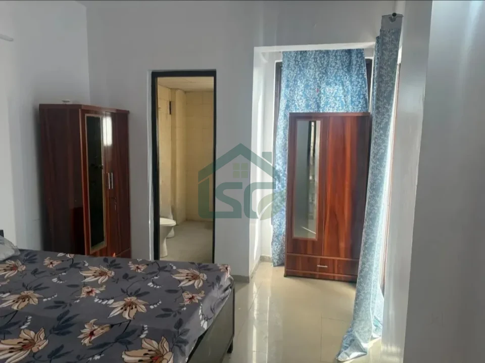 PG Penthouse Luxury Accommodation in Sector 137, Noida — property photo 4