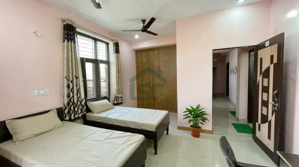 Primestayz Boys PG near sector 81 in Sector 81, Noida — property photo 1