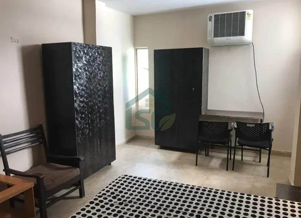 Green Home Girls PG in Sector 44, Noida — property photo 2