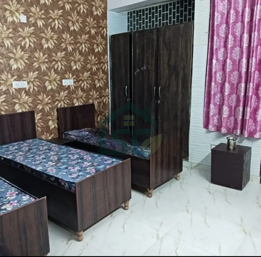Roomsoom PG in Sector 12, Noida — property photo 1