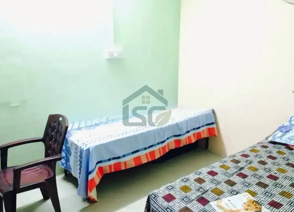 MR Group PG House in Uttam Nagar, Delhi — property photo 3