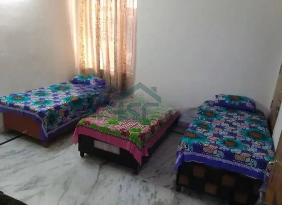 MR Group PG House in Uttam Nagar, Delhi — property photo 2