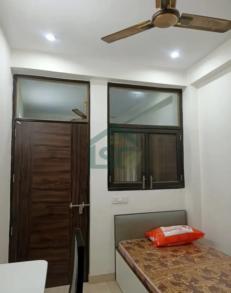 Sangam Golekh PG in Sangam Vihar, Delhi — property photo 2
