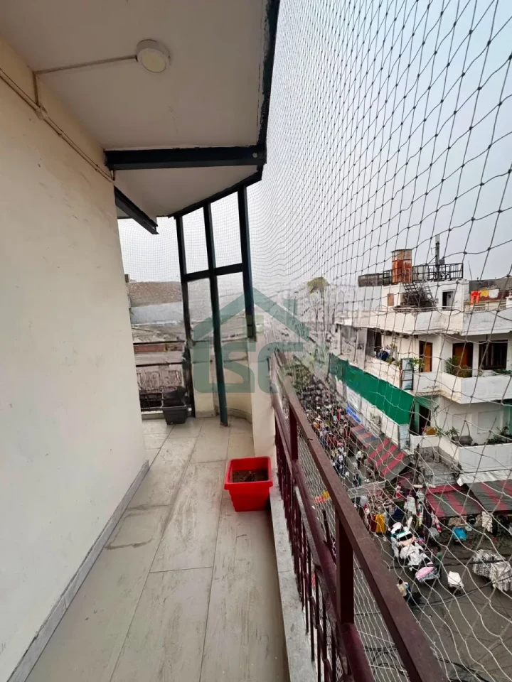 Photo 3 of Familia Homes PG For Girls, Near walking distance of vishwavidyalaya metro atation, Delhi