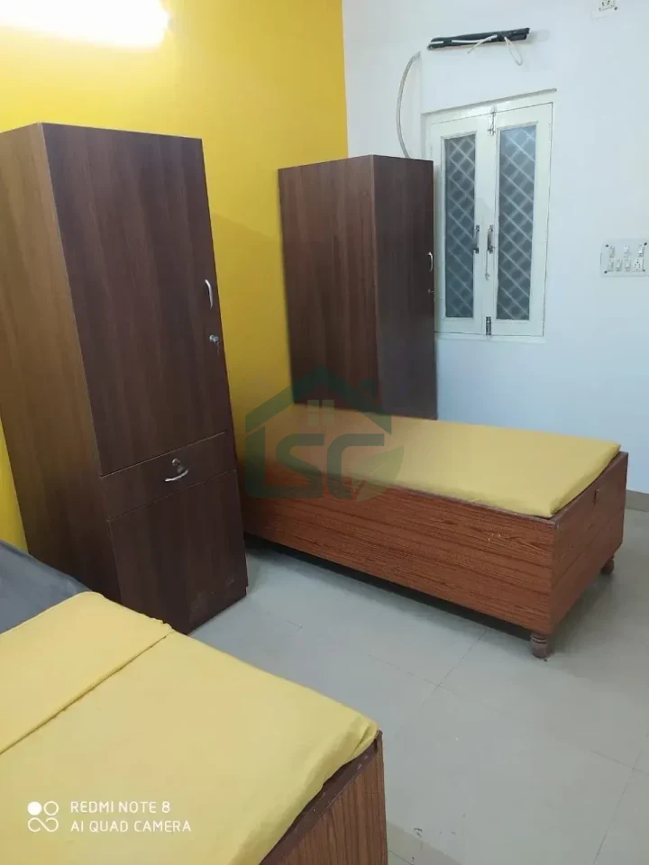 Photo 2 of Tiwari PG For Girls, Laxmi Nagar, Delhi