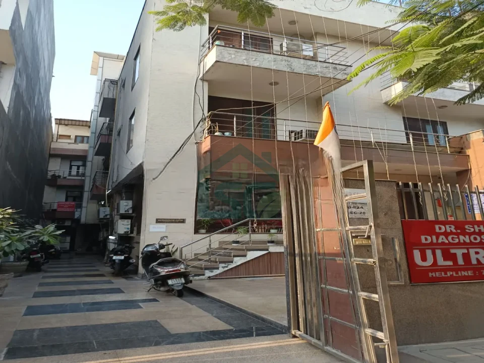 Noida Comfort PG in Sector 16, Noida — property photo 2