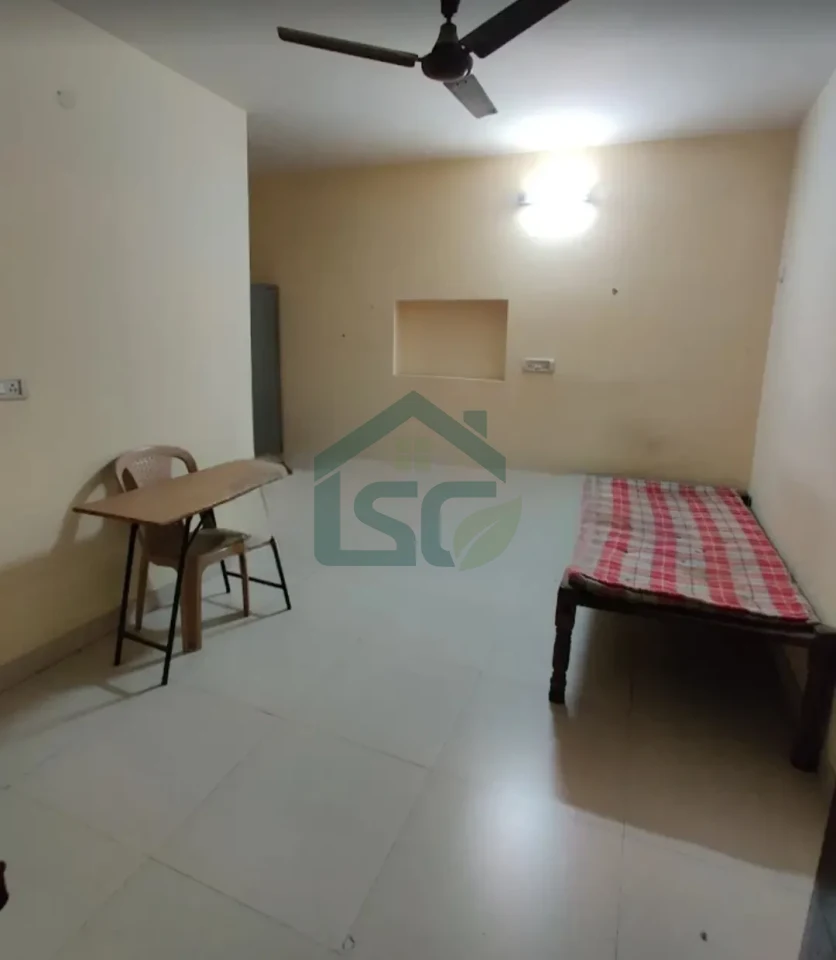 SSS PG For Boy's in Lado Sarai, Delhi — property photo 2